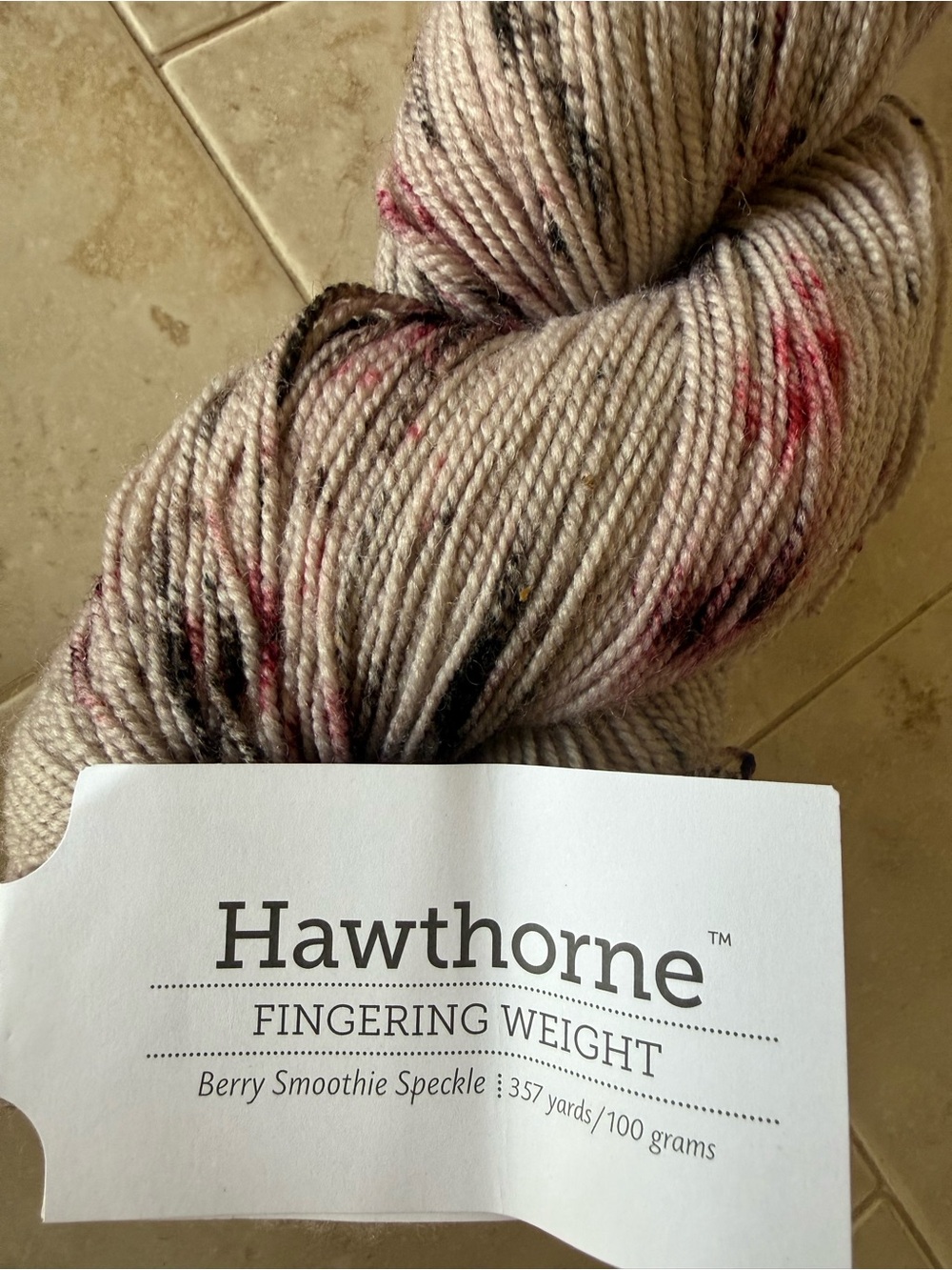 Hawthorne Hand-Dyed Wool Yarn - Cream with Pink Speckles - Berry Smoothie Specle